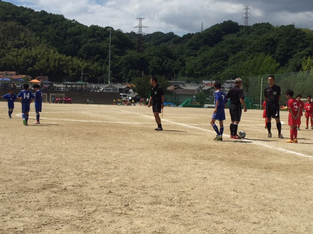 サッカー３